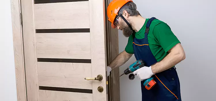 Replace Internal Door Handle with Lock Dolton